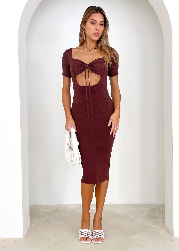 pheobe-knit-midi-dress-chocolate