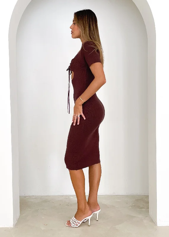 pheobe-knit-midi-dress-chocolate