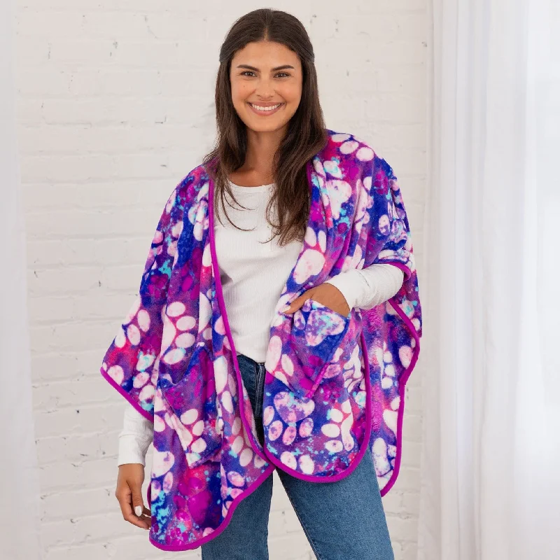 87476-super-cozy-paw-print-pocket-shawl