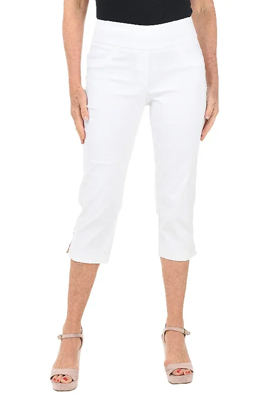 Pull-On Studded Lattice Hem Capri Pant