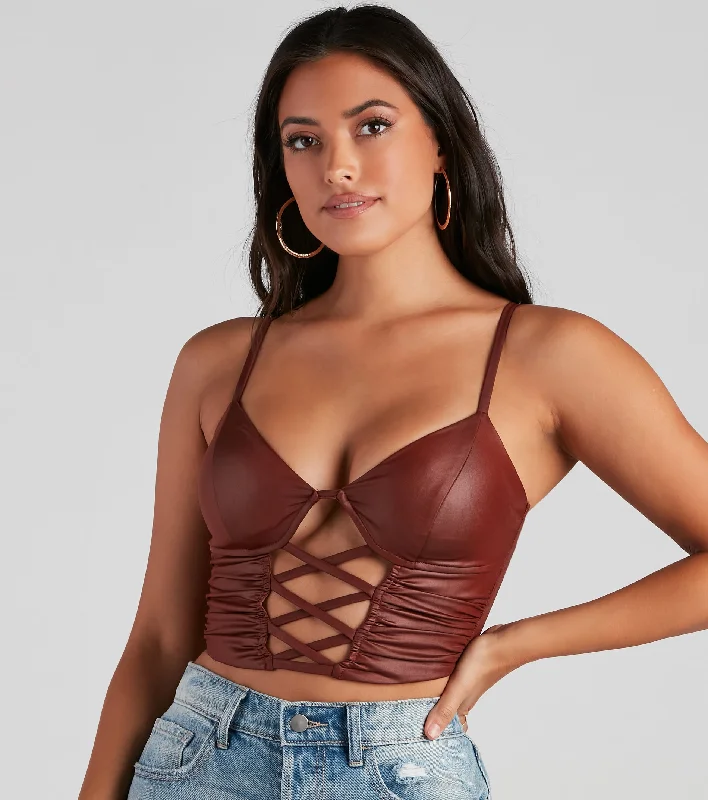 late-night-faux-leather-lattice-crop-top-060014460020