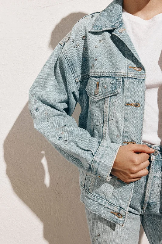 levis-90s-studded-trucker-jacket-light-blue