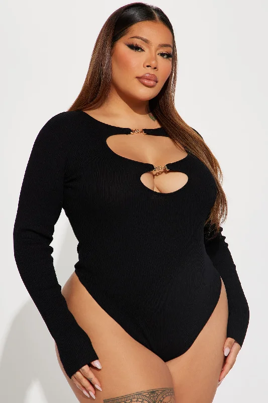 sara-cut-out-bodysuit-black