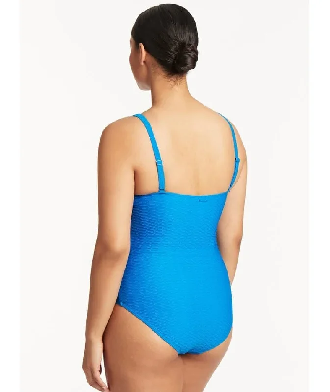 sea-level-honeycomb-cross-front-a-dd-cup-one-piece-swimsuit-capri