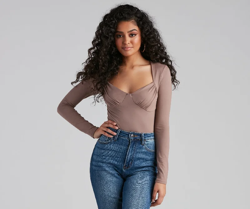 simple-and-chic-sweetheart-bodysuit-060013957001