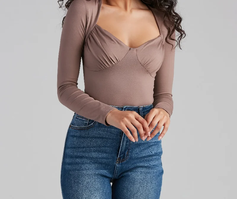 simple-and-chic-sweetheart-bodysuit-060013957001