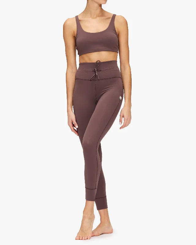 vuori_daily_legging_chocolate