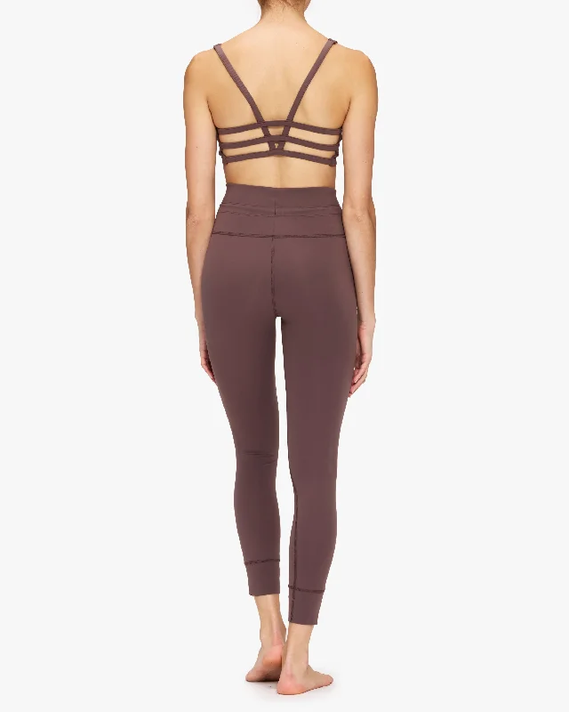 vuori_daily_legging_chocolate